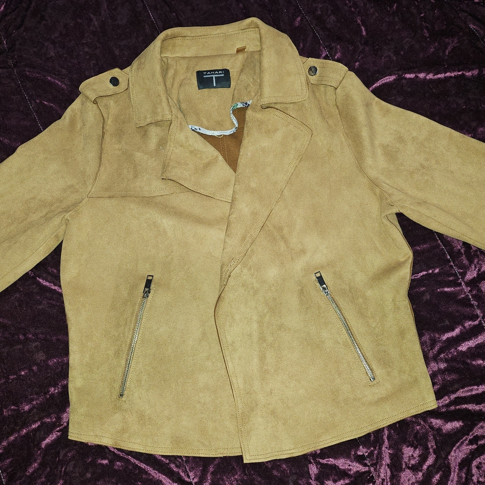 Tahari Camel Faux Leather Jacket with Zipper Details Size Large